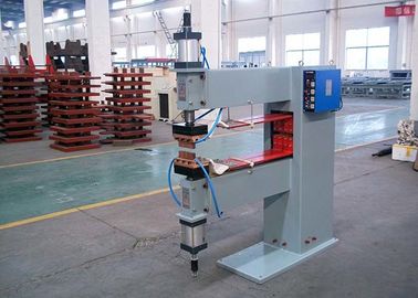 Cilindros dobro que enfileiram o braço automático da rede de arame 1000mm da máquina de soldadura do ponto da projeção