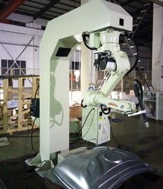 Linha central 6 industrial do sistema robótico automotivo do corte das partes do corpo com fonte de Plama