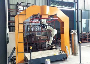 o sistema robótico do corte do laser da fibra 3D para o tubo de aço chapeia o multi sentido 300W