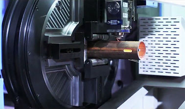 Laser de aço inoxidável automático 380V/50Hz da fibra do metal da máquina de corte da tubulação do CNC