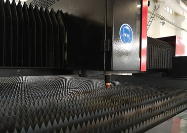 Tipo máquina da tabela do vencedor de corte alta do plasma da definição do CNC para o corte de folha do metal